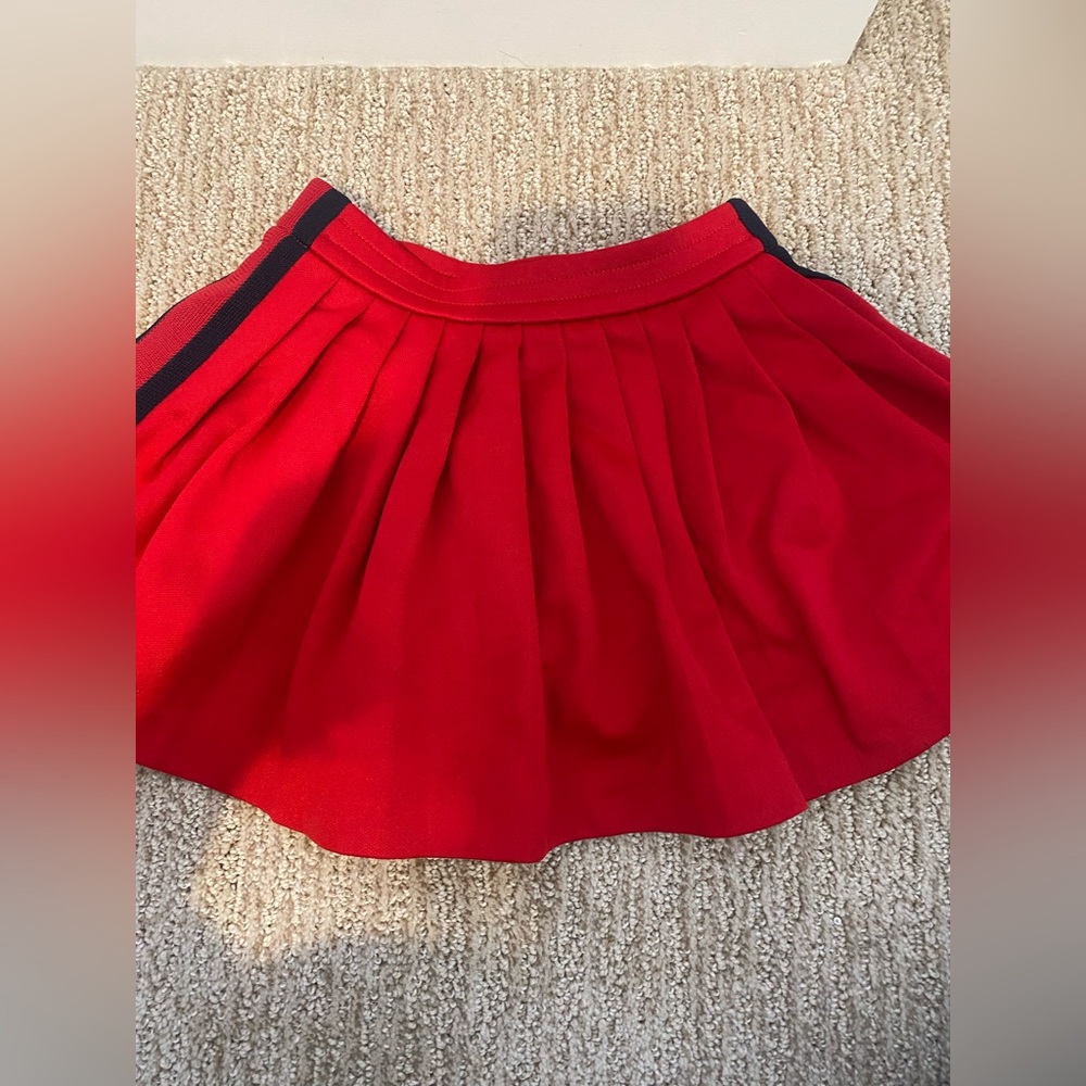 Little girls GUCCI skirt size 5 worn once